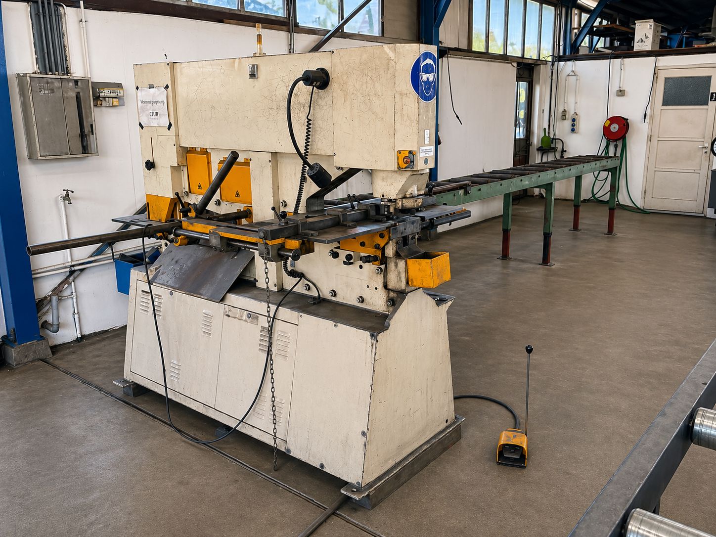 Ponsmachine GEKA